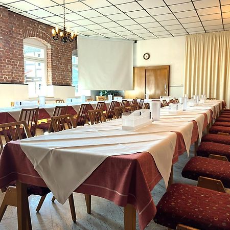 Hotel Orthwein -Kostenfreie Parkplaetze- 콜베 외부 사진