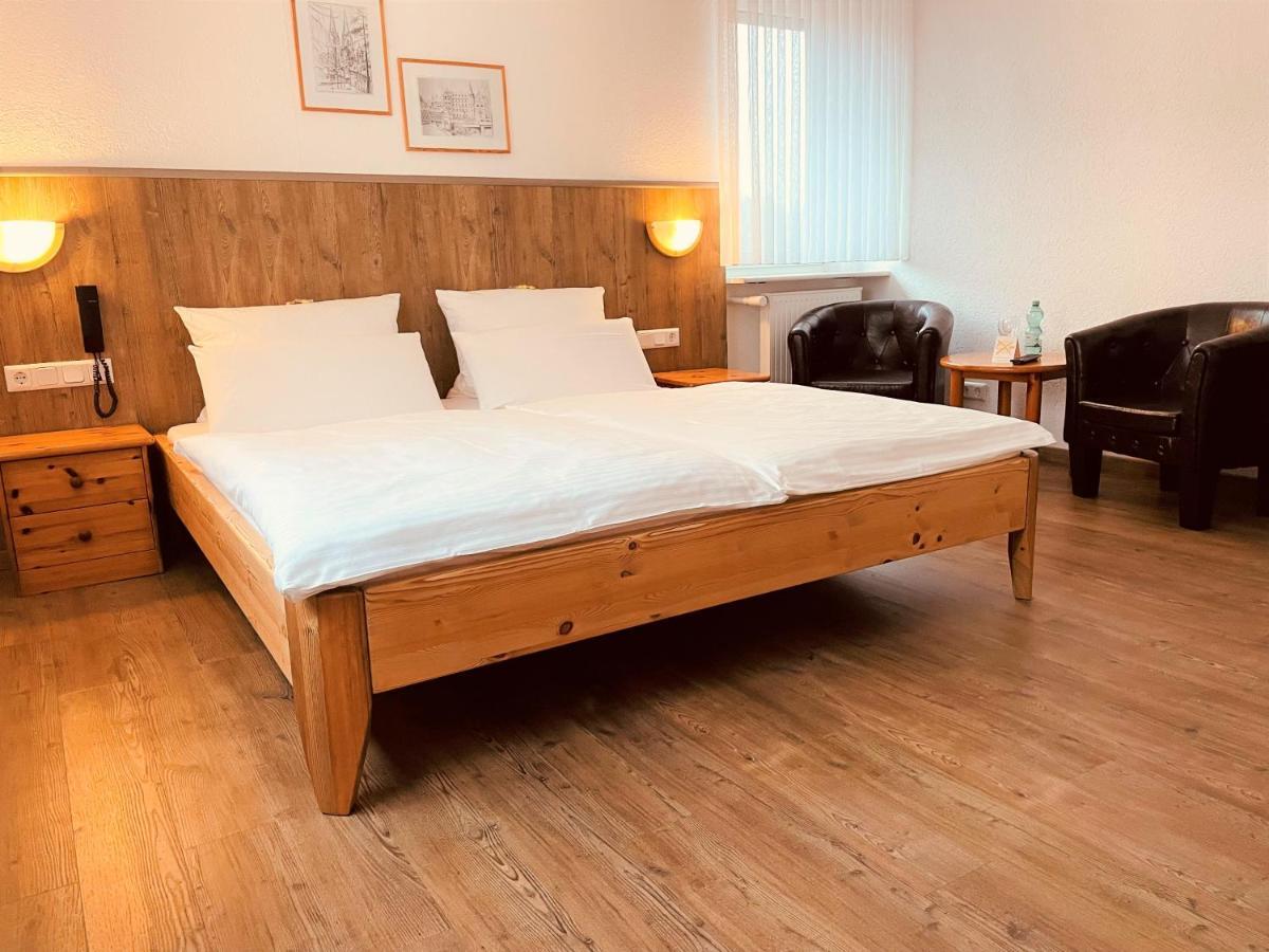 Hotel Orthwein -Kostenfreie Parkplaetze- 콜베 외부 사진