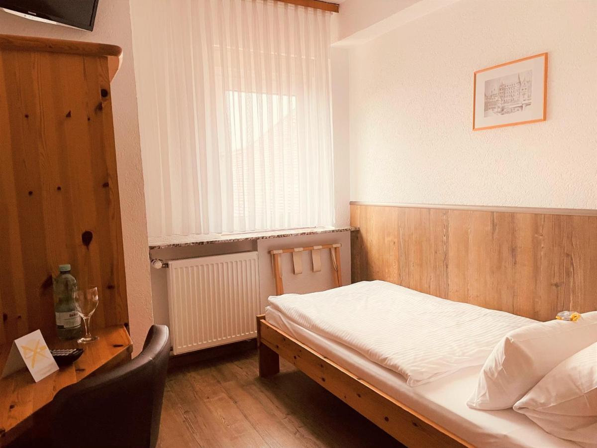 Hotel Orthwein -Kostenfreie Parkplaetze- 콜베 외부 사진